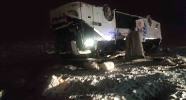 Bingöl'de 2 ayrı otobüs kazası: 22 yaralı