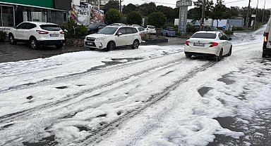 Bodrum'da yol aniden köpürdü