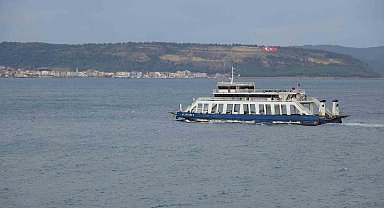 Bozcaada ve Gökçeada'ya tüm feribot seferleri iptal edildi