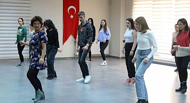 Bozüyük Belediyesi ara tatil atölyeleri renkli görüntülere sahne oldu