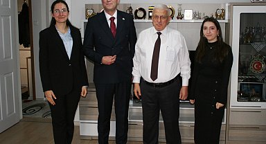 Bozüyük'te emekli öğretmenlere anlamlı ziyaret