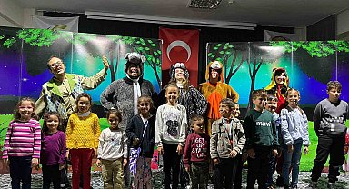 Bremen Müzikali tiyatro gösterisi Çifteler'de