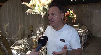 Bu yıl düğünlerinin modası canlı renkler oldu