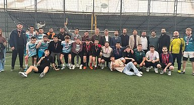 Burhaniye'de Turizm İşletmeciliği Bölümü şampiyon oldu