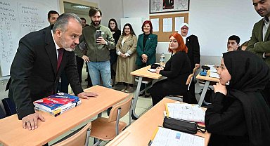 Bursa'da 10 bin öğrencinin bursu hesaplara yattı