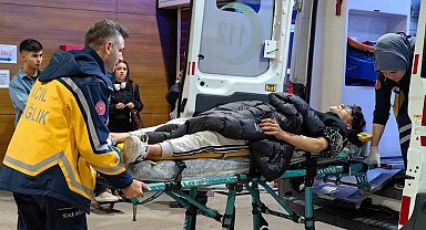 Bursa'da motosikletle kamyon çarpıştı, 1 kişi yaralandı