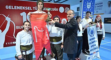 Bursa'da okçular hedefi 12'den vurdu
