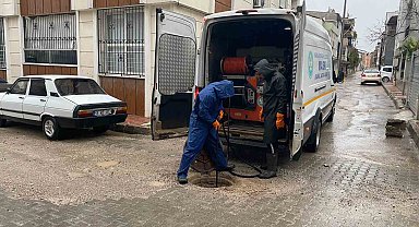 Büyükşehir ve MASKİ, 17 ilçede sağanak yağışa karşı sahada