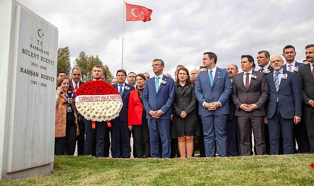 CHP lideri Özel: "Atatürk'ün partisini iktidar yapma noktasında Ecevit'i örnek alan yürüyüşümüz delegelerimizin takdiriyle sonuçlandı"