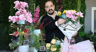 Çiçekçilerde '24 Kasım Öğretmenler Günü' mesaisi