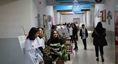 Cizre'de öğrenciler bilimsel çalışmalarını sergiledi