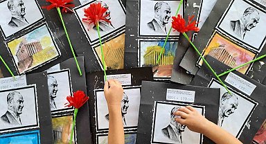 Çocuklar Atatürk'ü şiirler ve şarkılarla andı