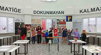 Çocuklar bilgi evindeki ara tatili doya doya değerlendirdi