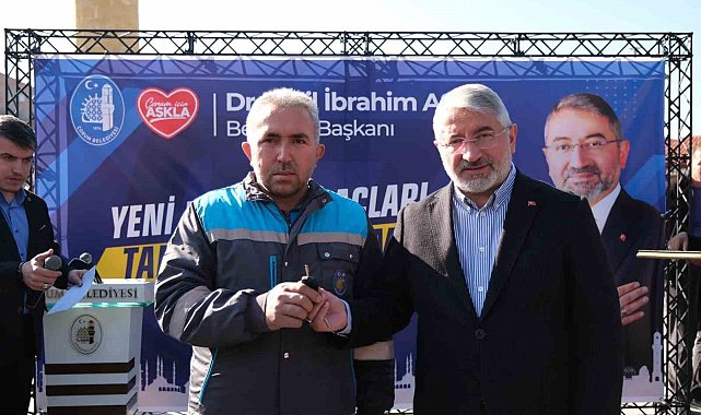 Çorum Belediyesi'nde anahtar teslim töreni