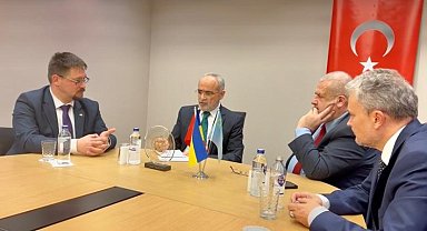 Cumhurbaşkanı Başdanışmanı Topçu, Dünya Kırım Tatar Kongresi Başkanı Çubarov ile görüştü