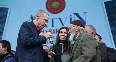 Cumhurbaşkanı Erdoğan Binali dedeye doğalgaz sözünü tuttu