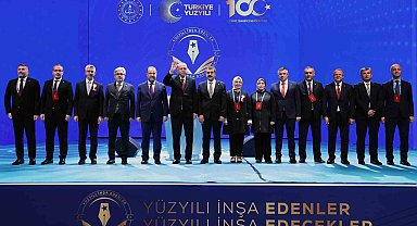 Cumhurbaşkanı Erdoğan: "4 milyon 680 bin çalışan emekli ikramiyeden faydalanabilecek"