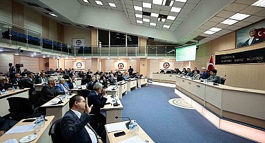 Denizli Büyükşehirde rekor bütçe kabul edildi