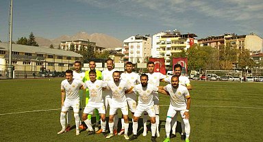 Develigücü antrenörü Erkan Demirel: "İlk 4 takım arasında olmak istiyoruz"