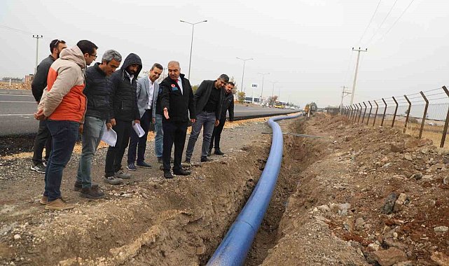 DİSKİ ekipleri Mardin yoluna yeni içme suyu hattı döşüyor