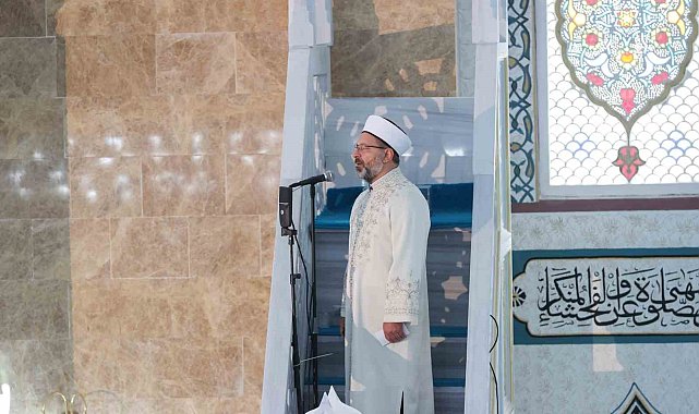 Diyanet İşleri Başkanı Erbaş: "Bu caniler, cesaretlerini ümmeti Muhammed'in suskunluğundan alıyor"