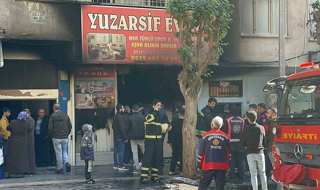 Diyarbakır'da ikinci el eşya dükkanında yangın
