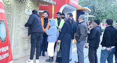 Diyarbakır'da ikram çeşmesinden sıcak çorba akmaya başladı