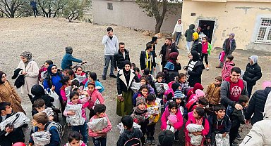 Diyarbakır'da üniversite öğrencilerinden ilkokul öğrencilerine etkinlik
