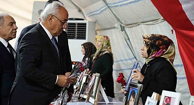 DSP Genel Başkanı Aksakal, Diyarbakır annelerini ziyaret etti