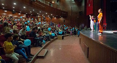Dünya Çocuk Hakları Günü'nde çocuklar doyasıya eğlendi