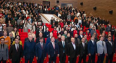 EBYÜ'de "Deprem Neden Yıkıyor?" konferansı gerçekleştirildi