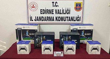 Edirne'de kaçak oyun konsolları ele geçirildi