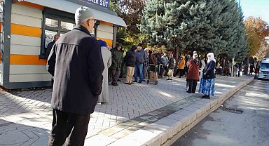 Ekmek dağıtımındaki aksama tepkiye neden oldu