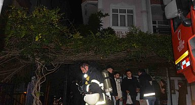 Elektrikli şofben öğrenci pansiyonunda yangına neden oldu