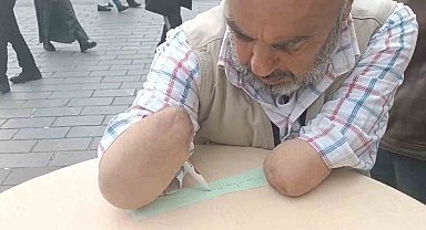 Elleri olmayan vatandaştan Gazze'ye destek imzası: ''İsrail yıkılacaksa senin bu imzanla yıkılacak''