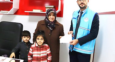Emekli maaşıyla biriktirdiği altınları Filistin için bağışladı