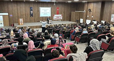 Emet'te "Haklı Davamız Kudüs" konulu konferans