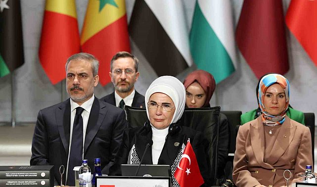 Emine Erdoğan: "Filistin ve İsrail için iki devletli bir çözüm diliyoruz"