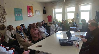 Erciş'te 'Aile Akademisi' eğitimleri devam ediyor