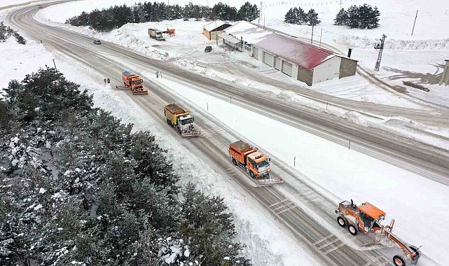 Erzincan'da kardan 48 köy yolu ulaşıma kapandı