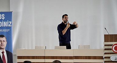 Esenyurtlu öğrencilere "Bu Yol Üniversiteye Gider" isimli sempozyum düzenlendi