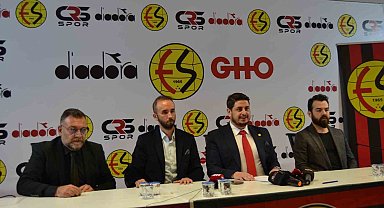 Eskişehirspor Başkanı Koca 4'te 4 yapan takıma destek isteği