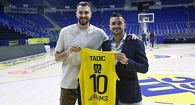 Fenerbahçe'nin Sırp sporcuları Tadic ile Guduric, bir araya geldi