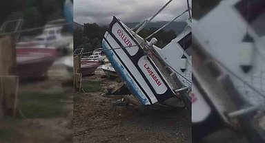 Fırtınaya dayanamayan balıkçı tekneleri kıyıya vurdu
