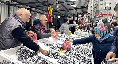 Fiyatlar düştü, vatandaş yoğun ilgi gösterdi