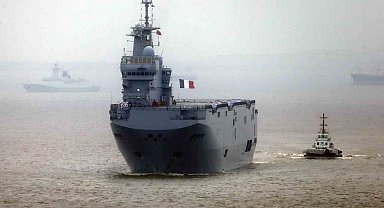 Fransa, Gazzelilere tıbbi yardım için ikinci savaş gemisi gönderiyor