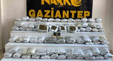 Gaziantep'te 41 kilo skunk ve metamfetamin ele geçirildi