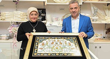 Gaziosmanpaşalı kadınların ürettiği el emeği ürünler, El Sanatları Satış Ofislerinde