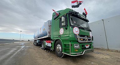 Gazze Şeridi'ne 7 Ekim'den bu yana ilk kez yakıt girişine izin verildi