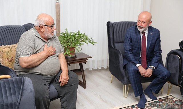 Gecekonduda yaşayan aile, dönüşümle artık sıcak evlerinde